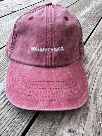 private label - vintage cap -  bordeaux - white embroidery